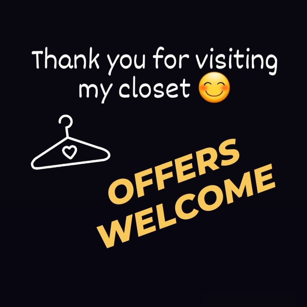 Hi! My name is Diana. Please like this to bookmark my closet :)